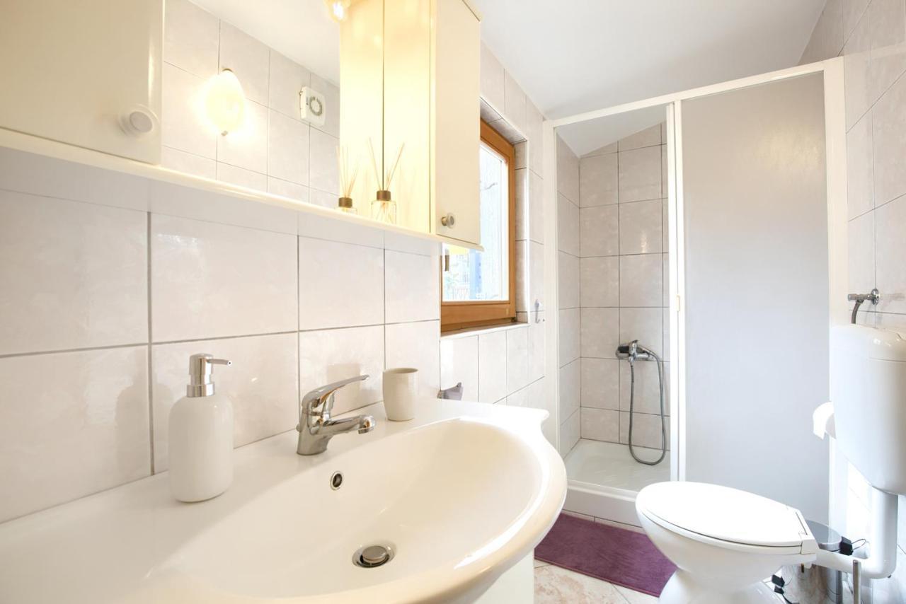 Apartman Andi Apartment พูลา ภายนอก รูปภาพ