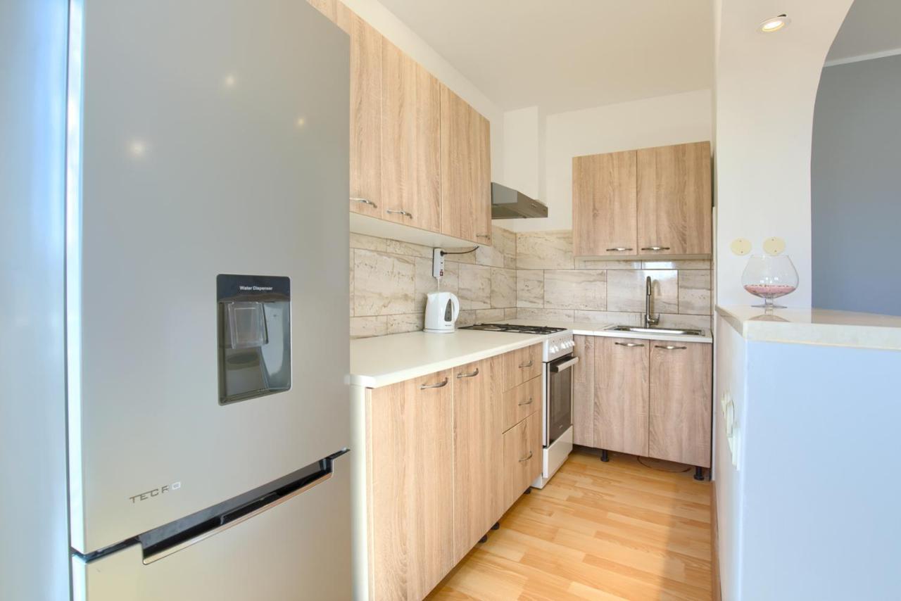 Apartman Andi Apartment พูลา ภายนอก รูปภาพ